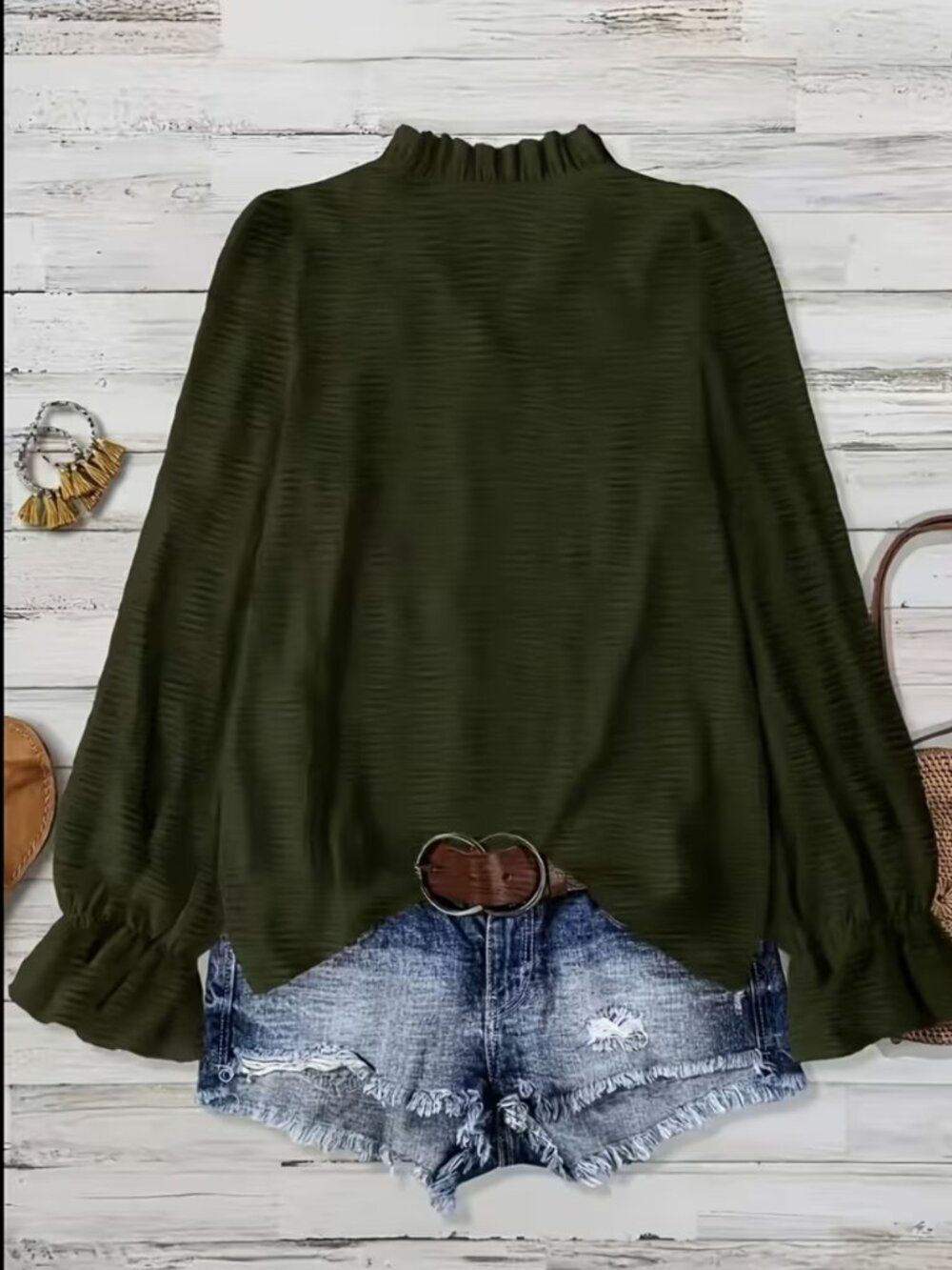 NWT Fern Green Textured Ruffle V-Neck Long Sleeve Blouse Top Plus Size 18 & 20 - Picture 2 of 5